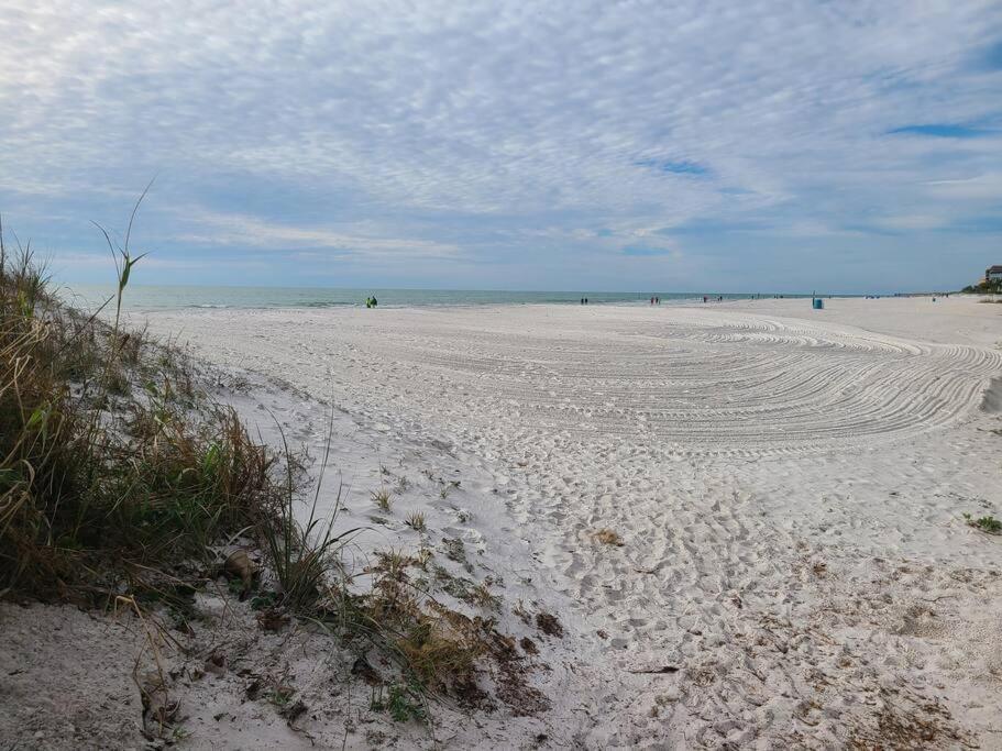 Beachside Retreat W Heated Pool St. Pete Beach Exteriör bild